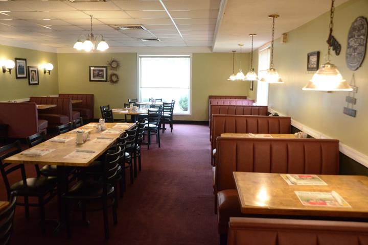 Richards Restaurant - Bluffton,IN gallery 3