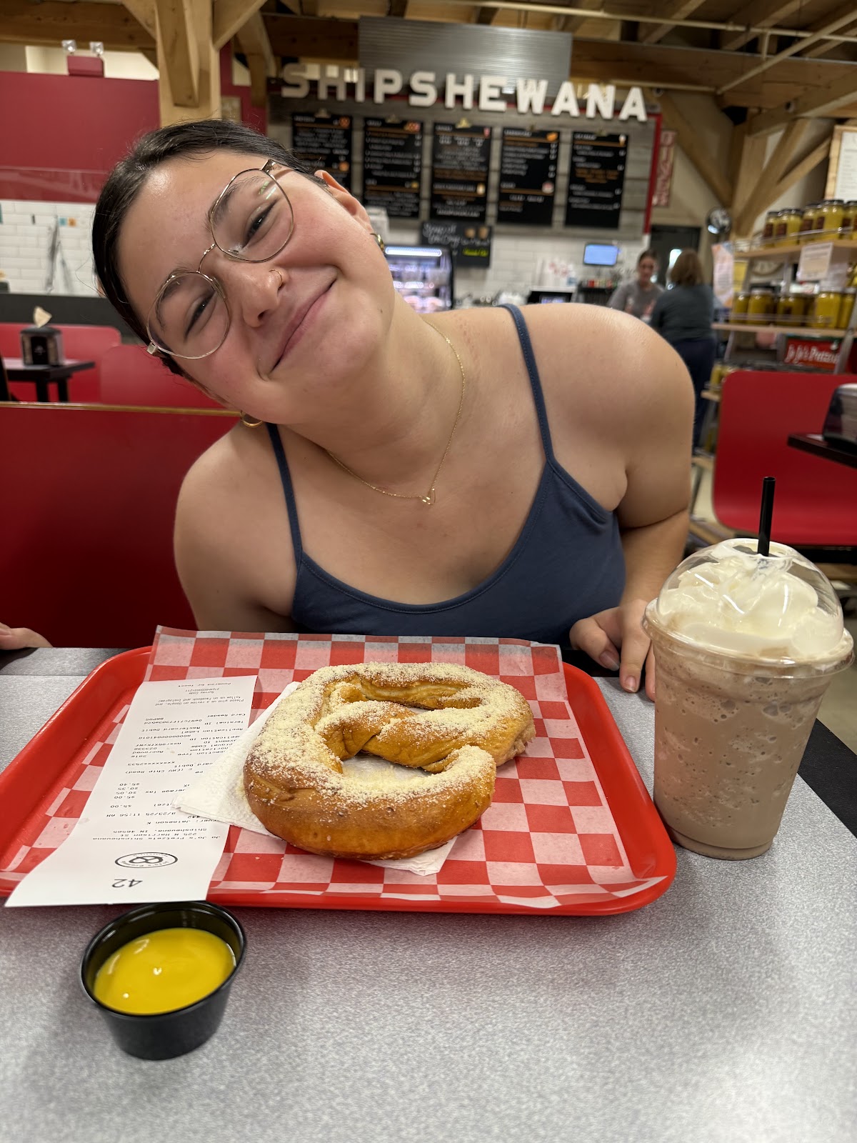 Jojo's Pretzels gallery 2