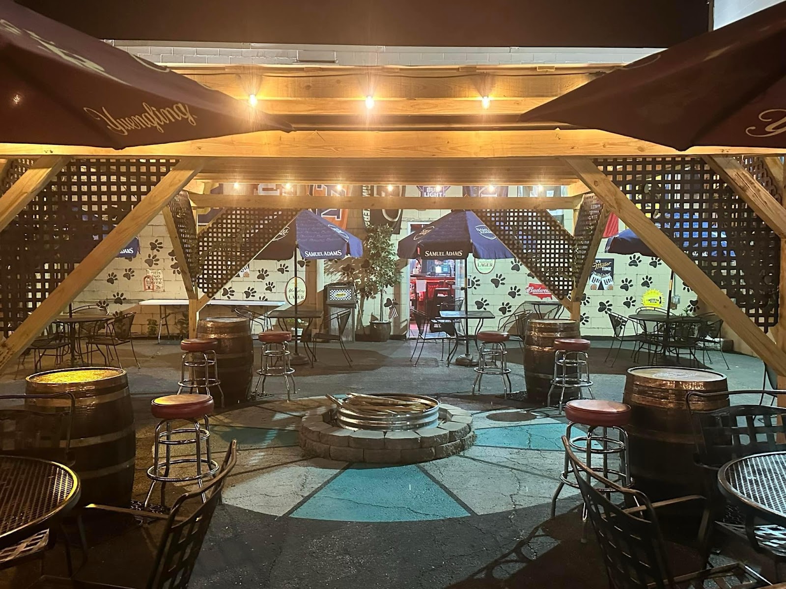 Jed’s BBQ & Brew of Angola gallery 7