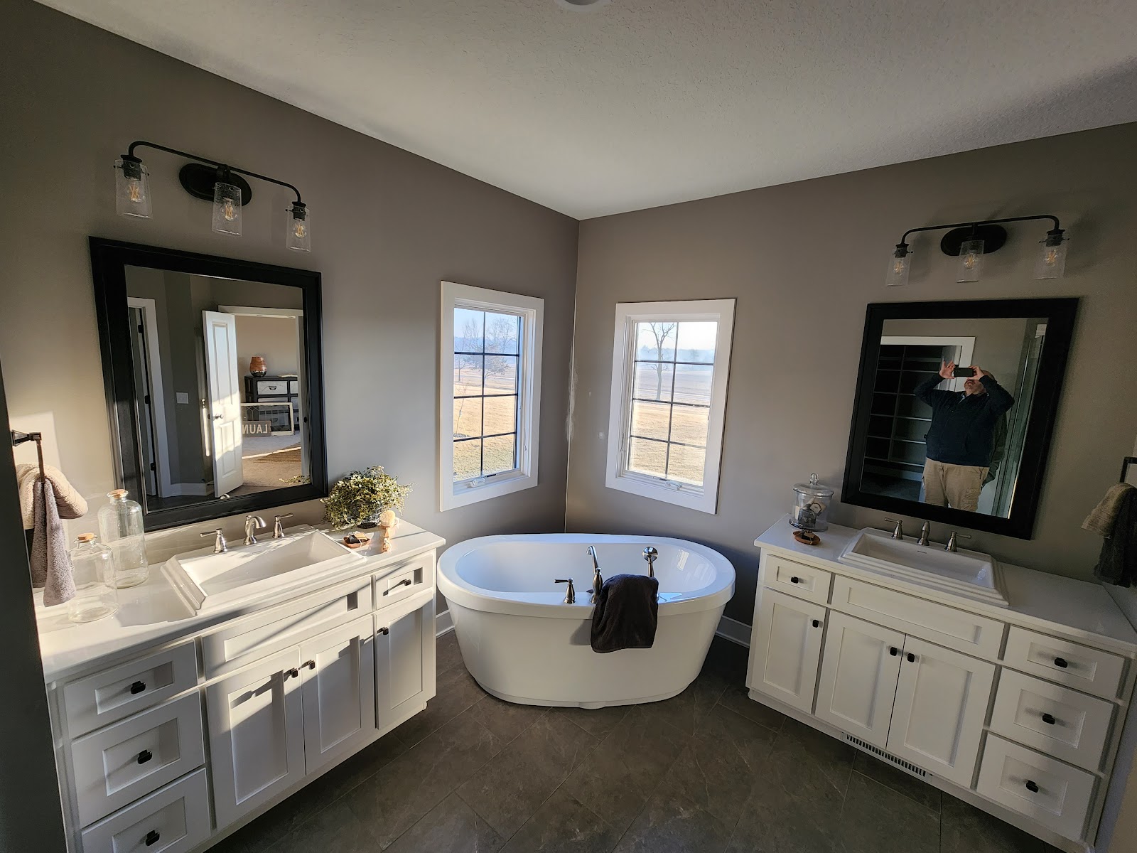 Colonial Homes, Inc. gallery 3