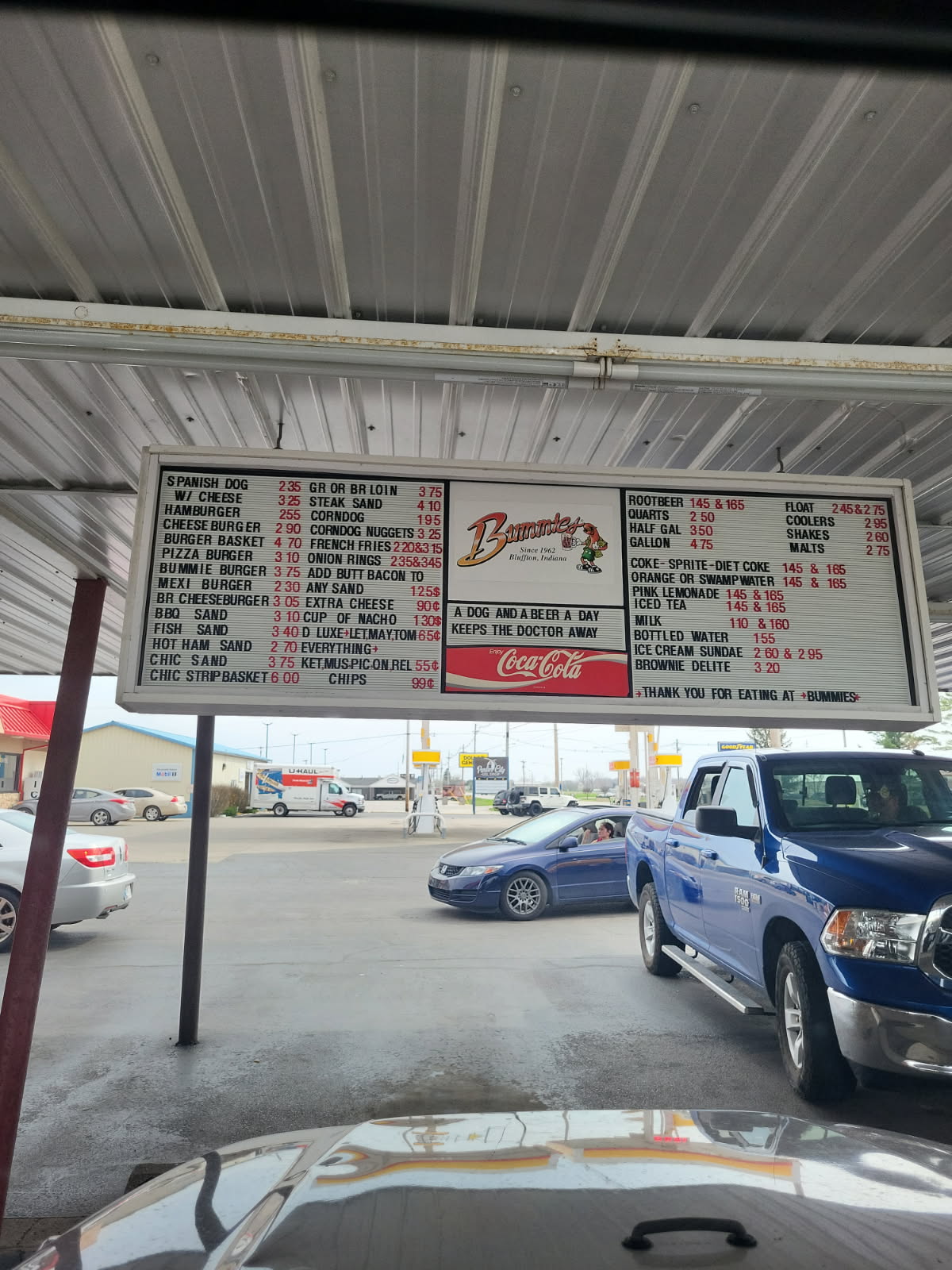 Bummie's Drive-In gallery 3