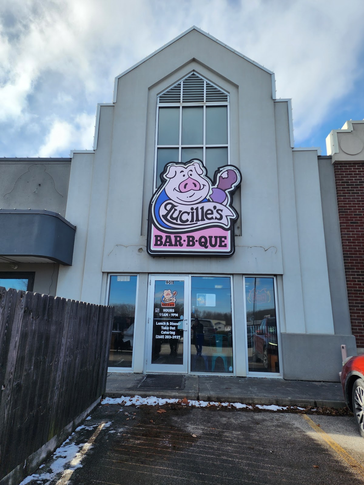 Lucille's BBQ gallery 4