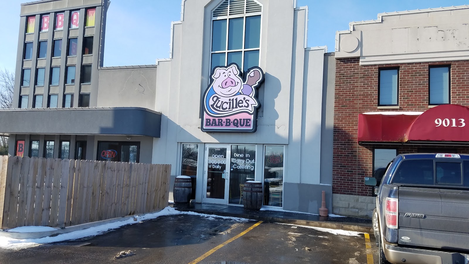 Lucille's BBQ