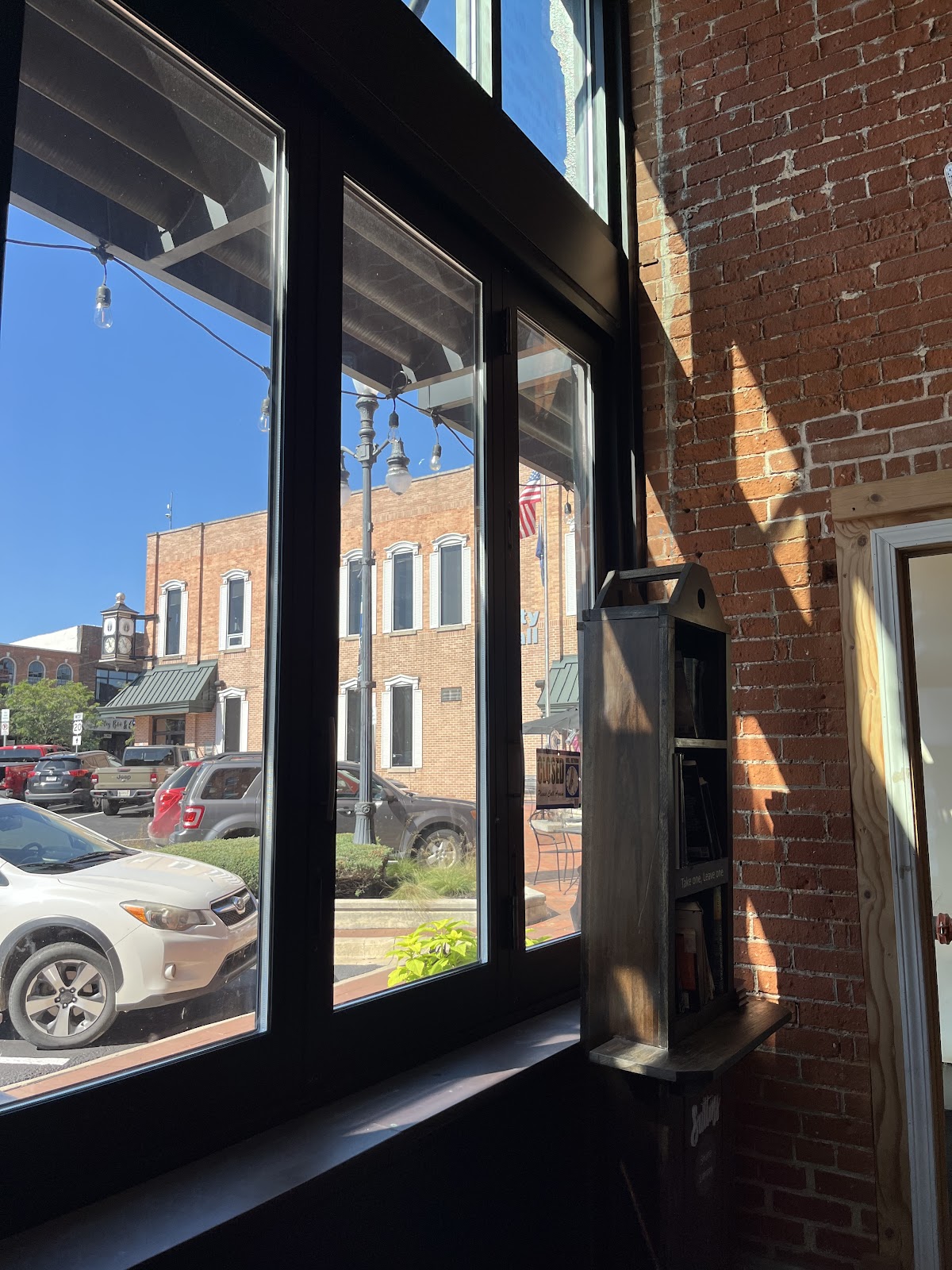Sutton's Deli gallery 7