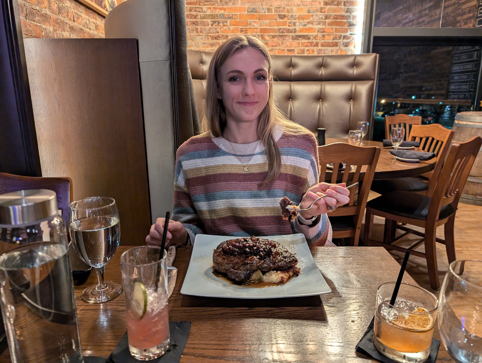 Auburn City Steakhouse gallery 9