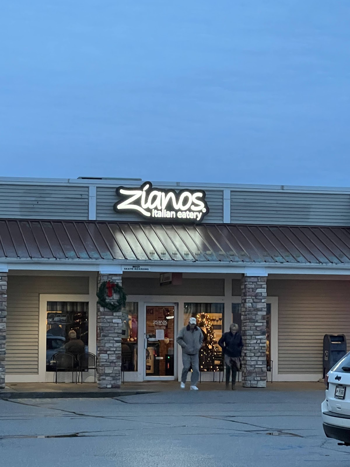 Zianos Italian Eatery gallery 7