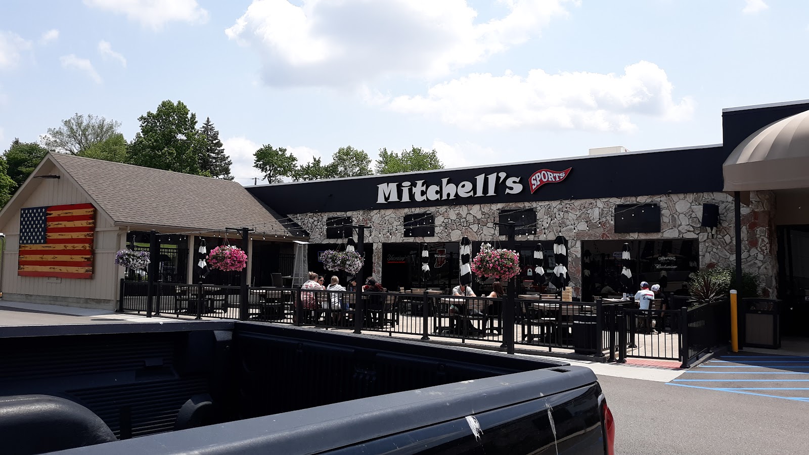 Mitchell's Venue The Best In Entertainment gallery 8