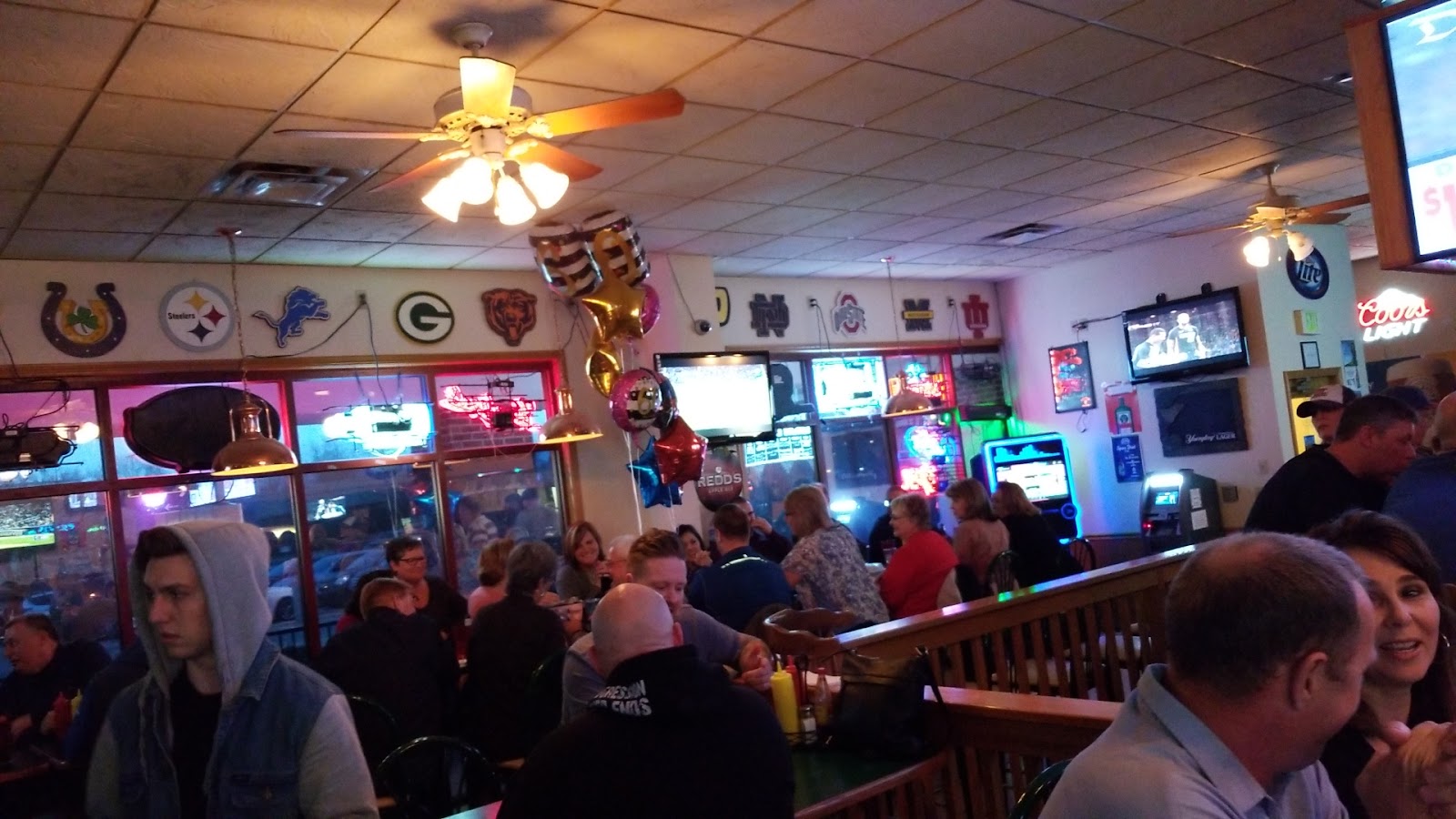 Arena Bar & Grill gallery 8