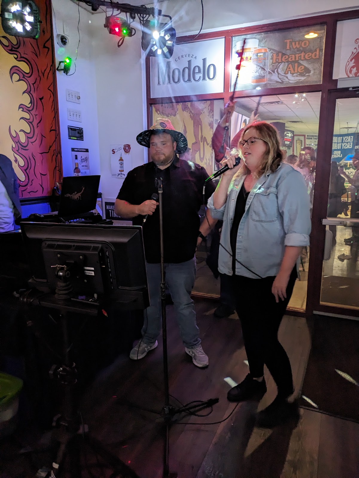Arena Bar & Grill gallery 9