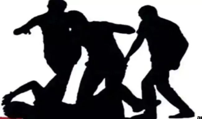 Man Attacked Over Misunderstanding After Neighbor Mistook Curses Meant for His Wife
