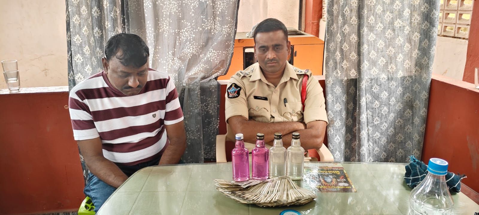 ACB Arrests Tadepalligudem SI In Bribery Case