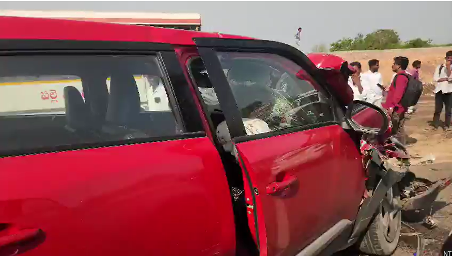 RTC Bus and Brezza Car Crash Near Chevella