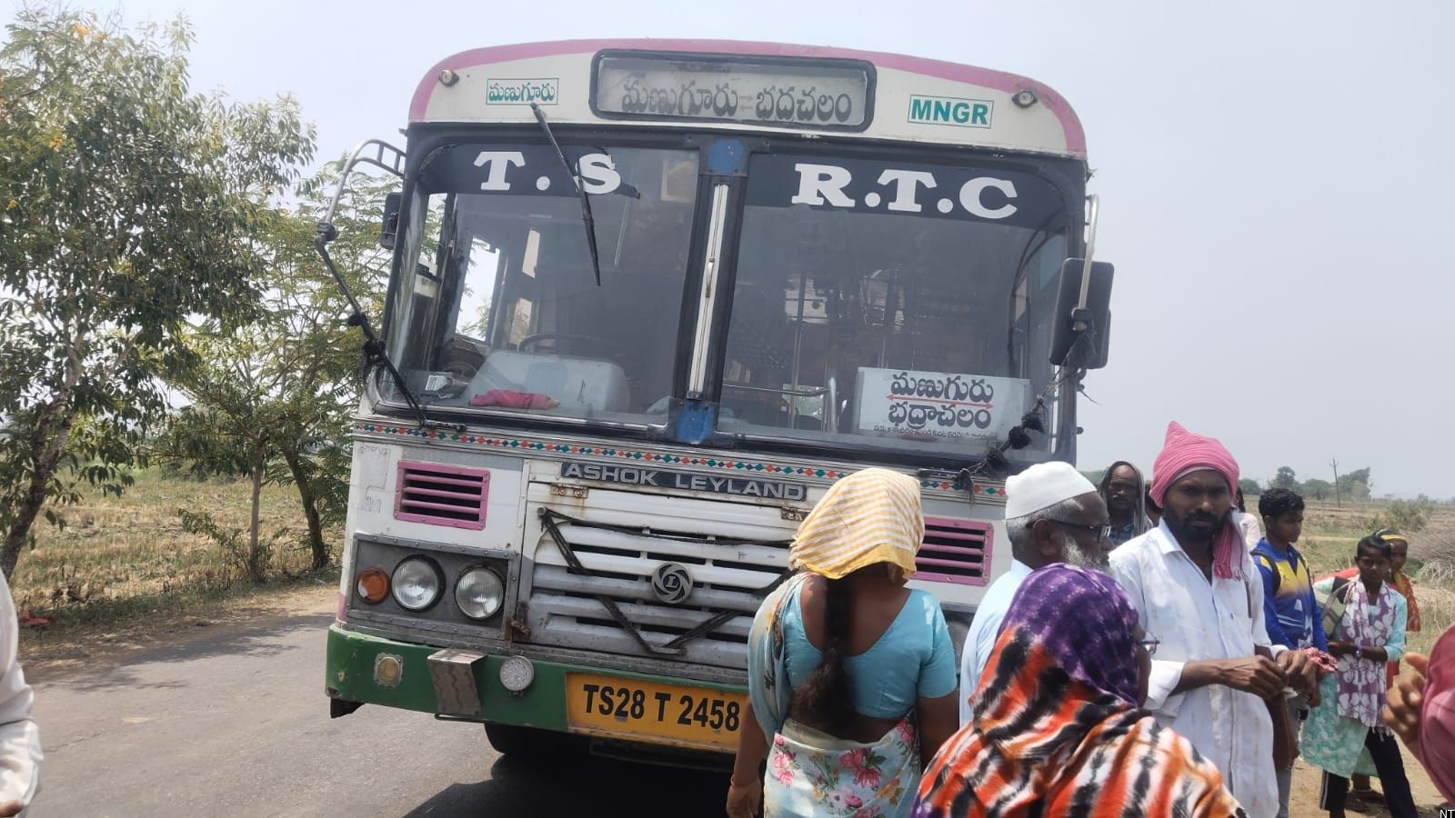 Police Probe TSRTC Palle Velugu Bus Accident