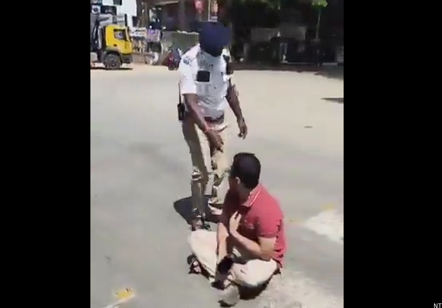 Police Halt Traffic for Karnataka Governor Convoy