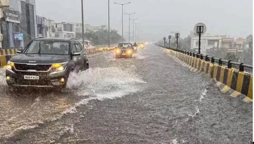 HYDRA Teams Respond as Heavy Rain Hits Hyderabad