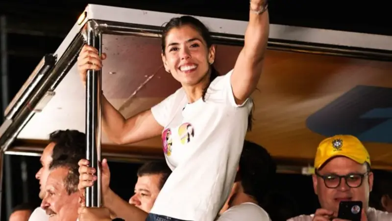 Maria Porto integra mobilização política de caravana no município de Solânea