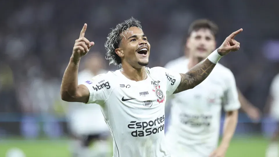Corinthians arranca empate contra o Estudiantes na Argentina e decide vaga em Itaquera