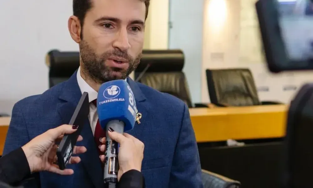 Michel Henrique coloca nome à disposição para disputar a Prefeitura de João Pessoa