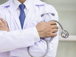 Congresso aprova criação do Enamed e condiciona registro médico à realização de exame obrigatório