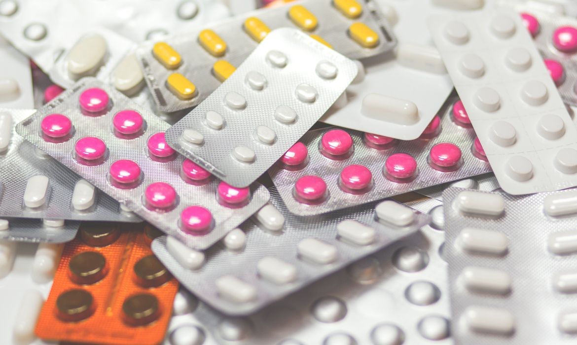 Anvisa determina apreensão de lotes de medicamento contra o câncer por suspeita de falsificação