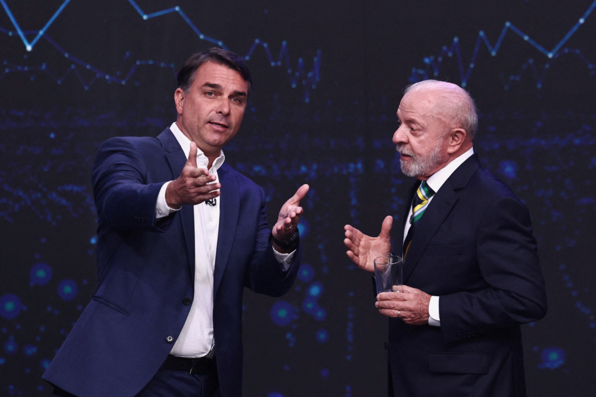 Aliados avaliam que Lula perdeu oportunidades estratégicas contra Flávio Bolsonaro em debate