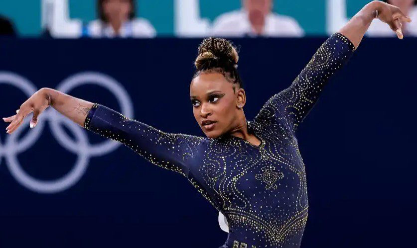 Rebeca Andrade conquista o tricampeonato mundial de salto na ginástica artística