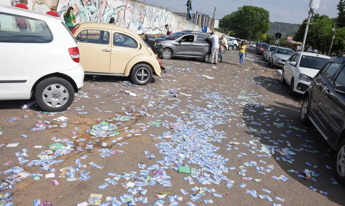 Eleições 2026: confira as condutas proibidas e o que é considerado crime no dia da votação