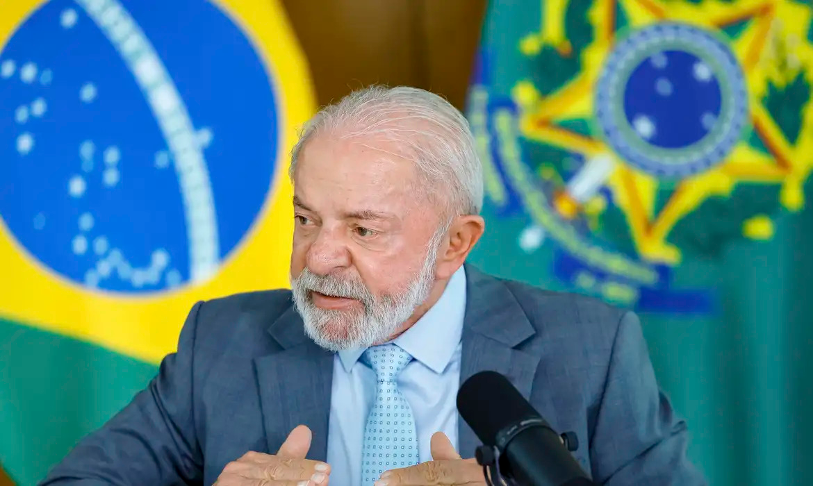 Lula vence Flávio Bolsonaro no segundo turno e é reeleito para o quarto mandato presidencial