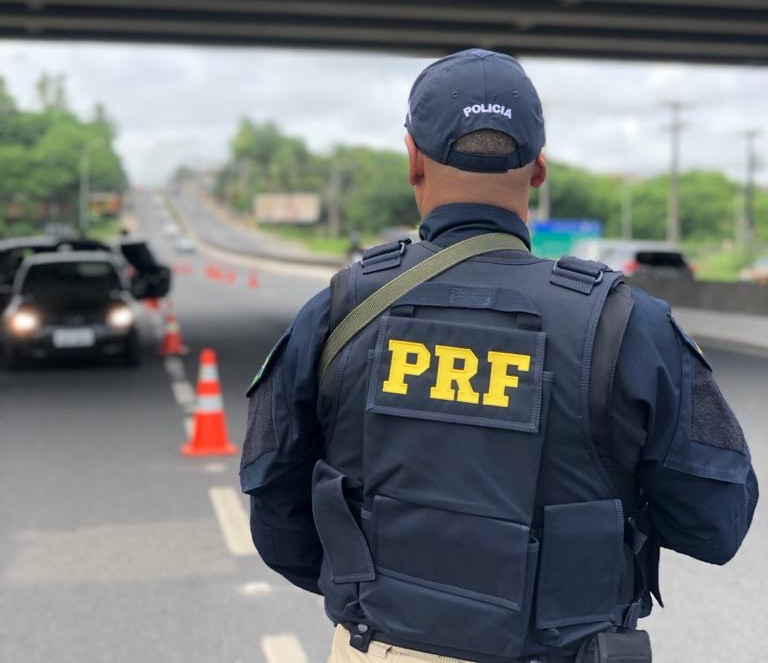 PRF reforça policiamento nas rodovias federais da Paraíba durante a Operação Finados 2026