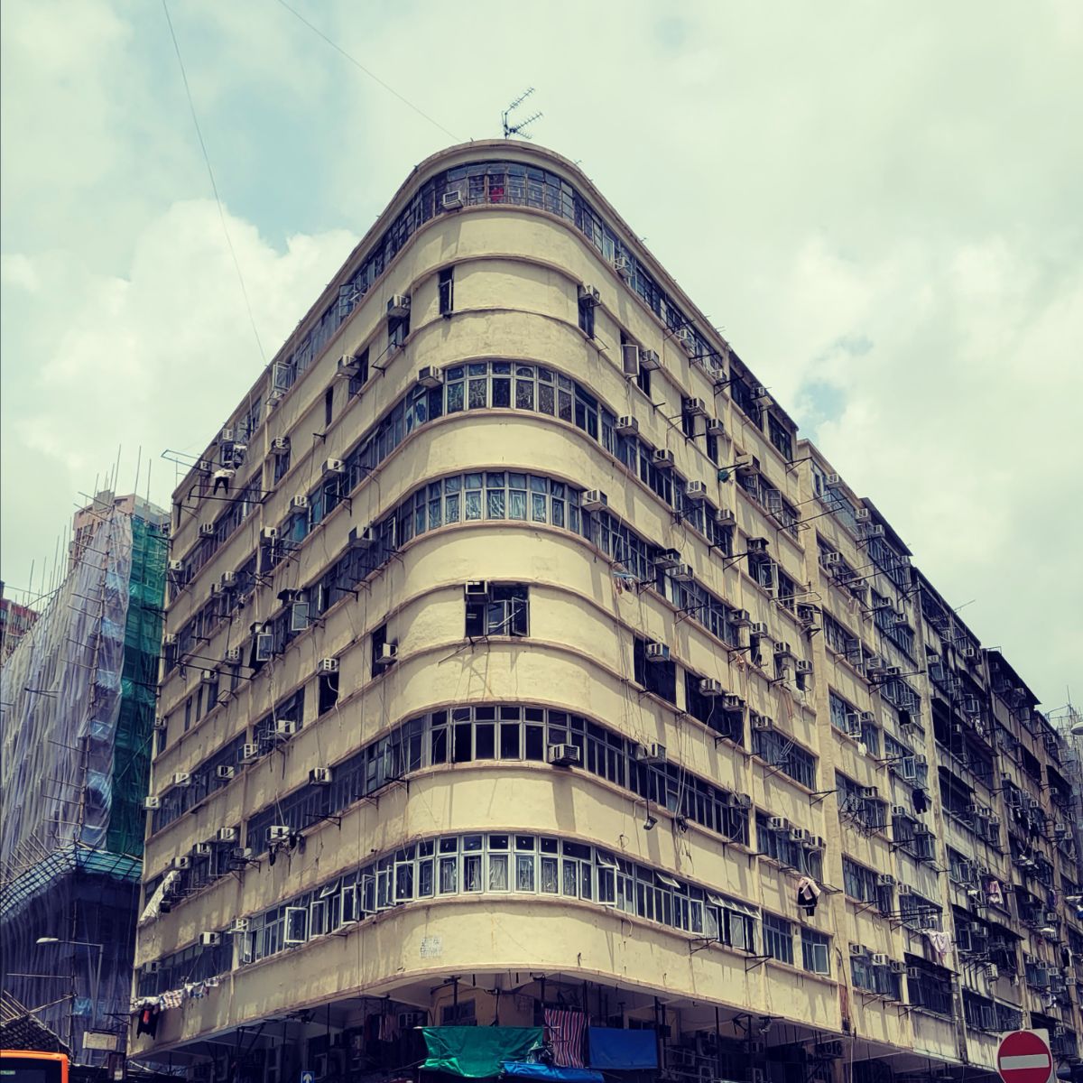 The Timeless Curves of Hong Kong Corner House