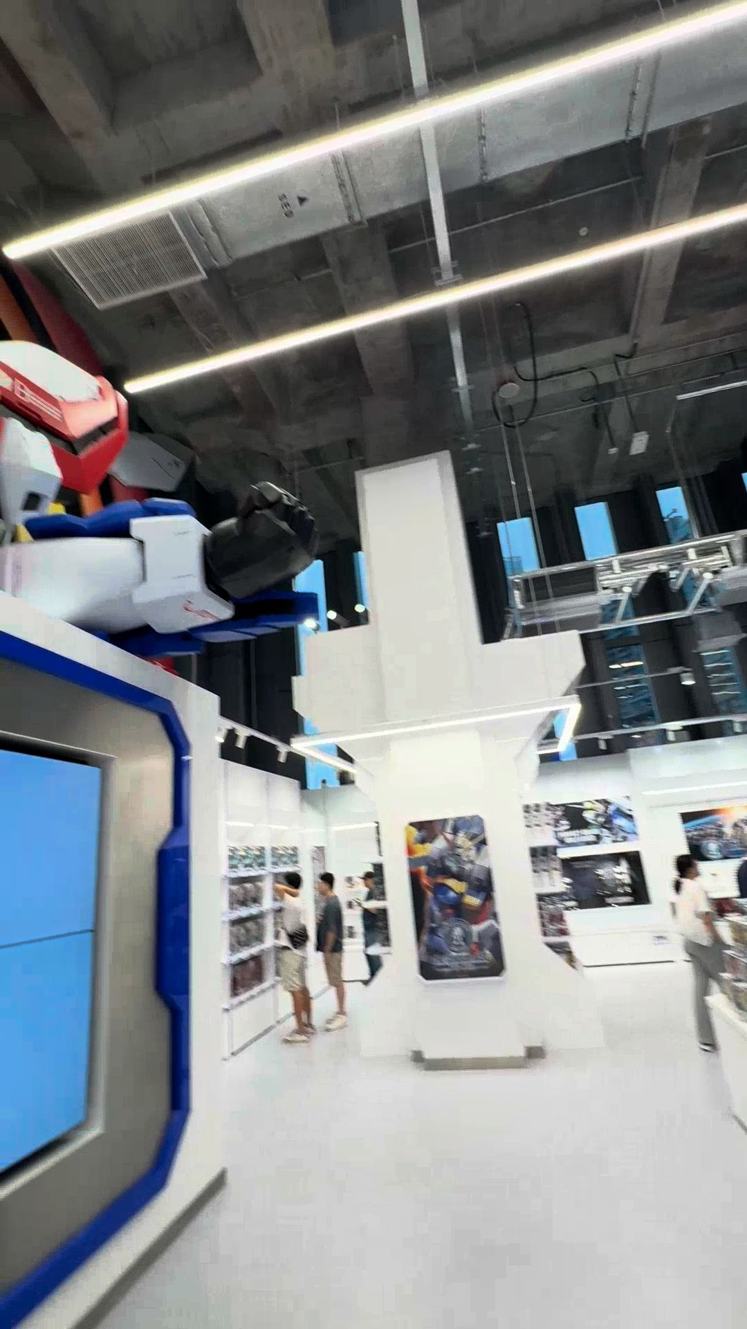 第三彈！走進啟德 Gundam Base 的模型武庫！
