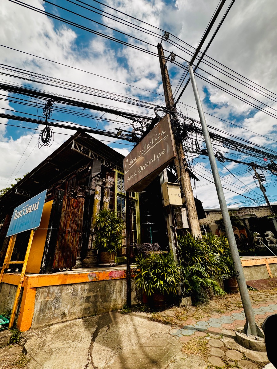 Raw textures, local spaces, and northern Thai skies