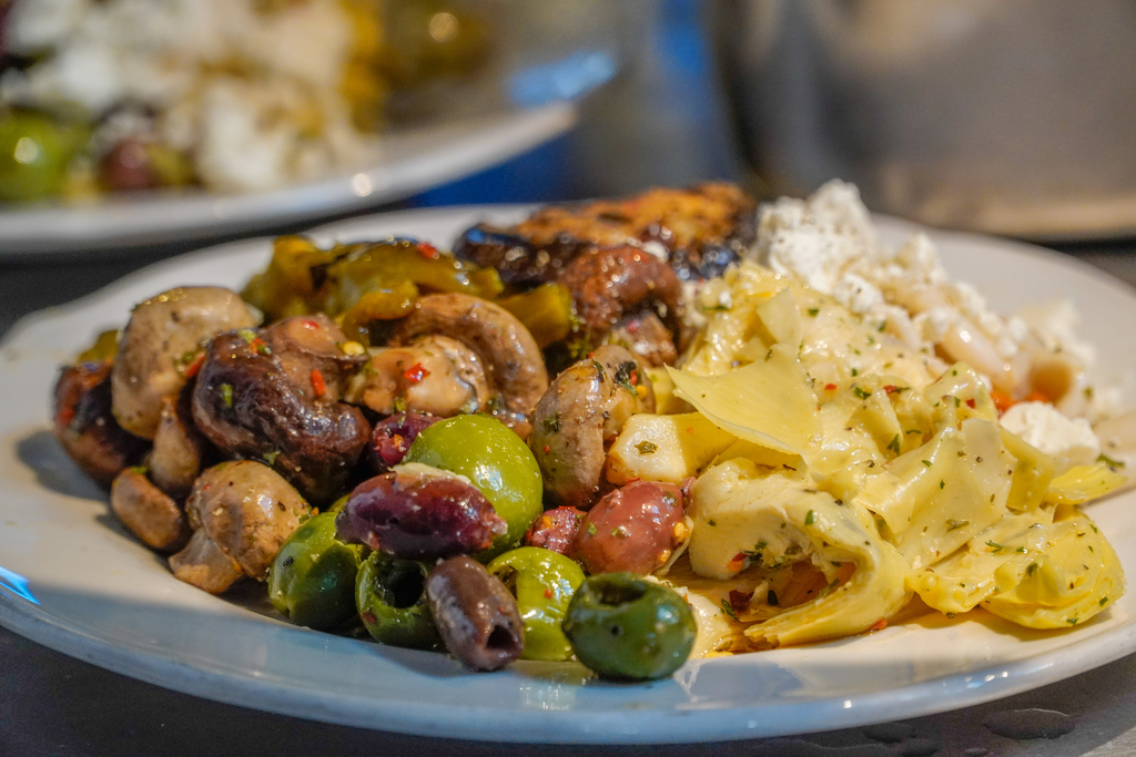 Abalonetti Bar & Grill Gallery
