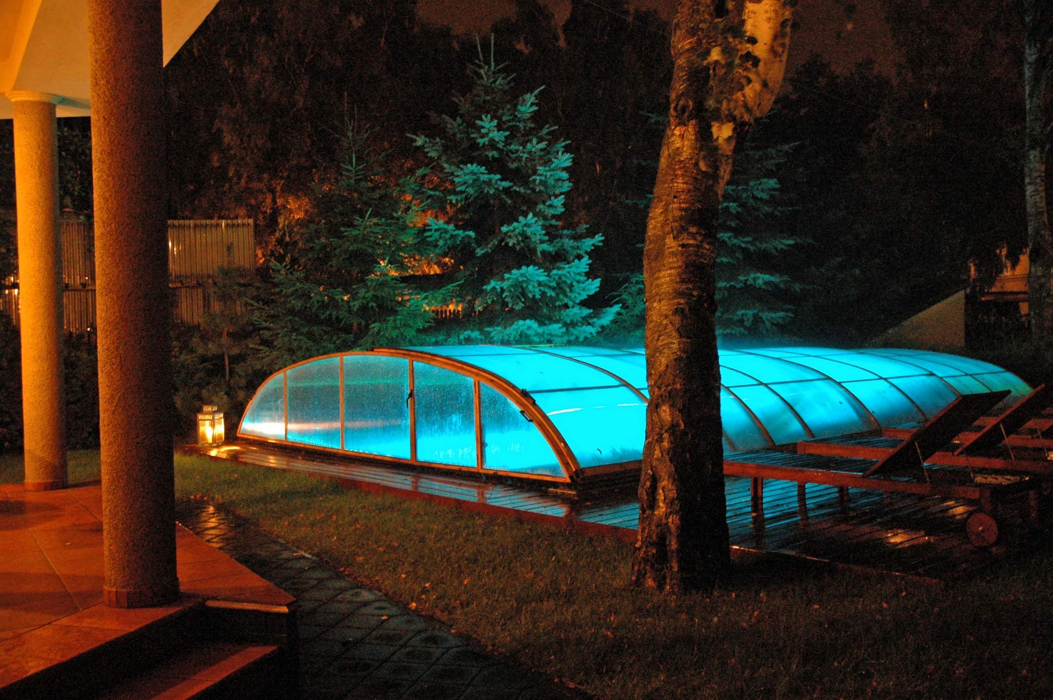 Elegant Neo – Low pool enclosure
