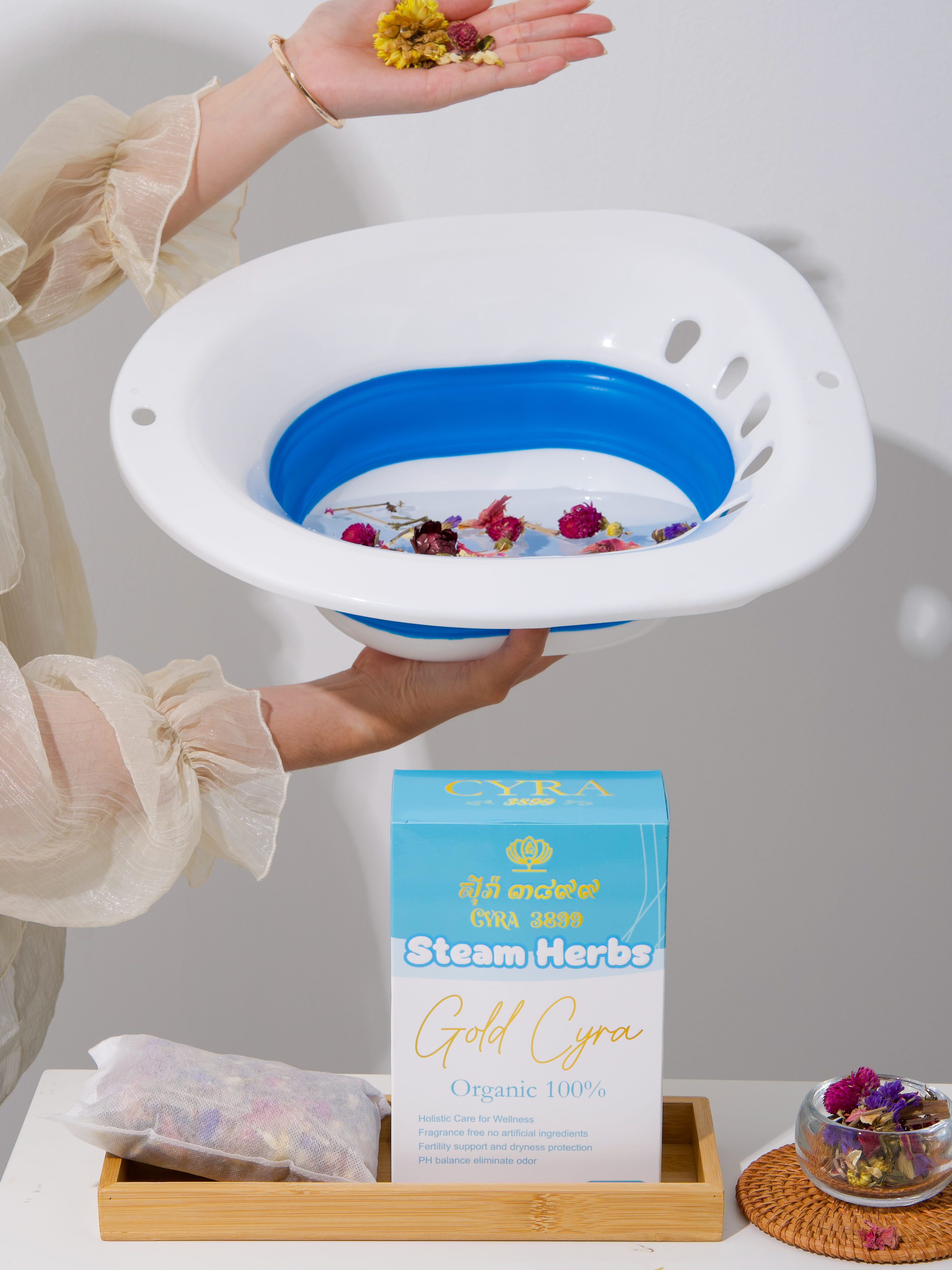 CYRA Yoni Steam - Gold