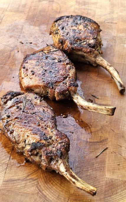 Dokonalé Low & Slow BBQ i prémiové steaky v Praze