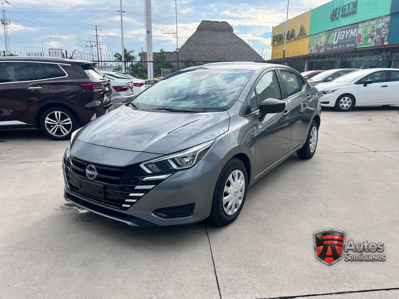 Nissan Versa Sense 2024