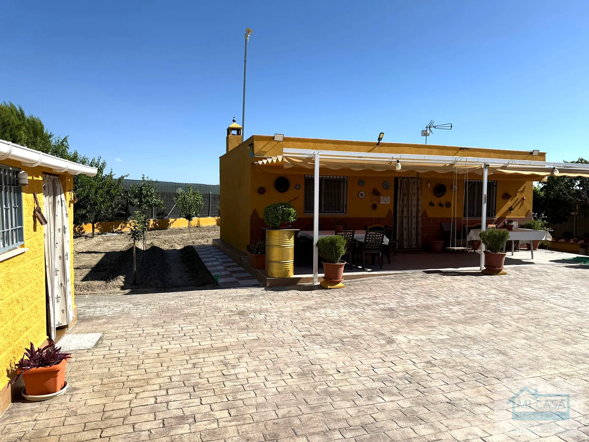 Cortijo a la venta en Chauchina (Granada) - foto 7 de 12 (Chauchina)