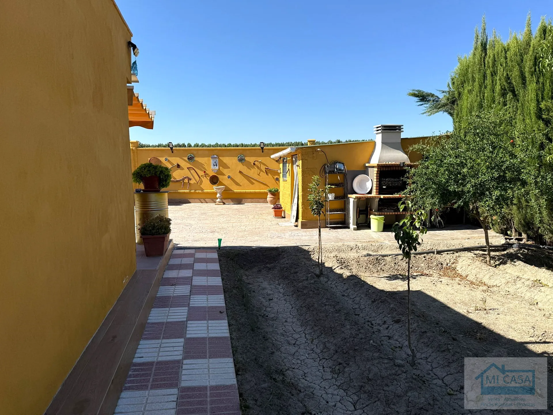 Cortijo a la venta en Chauchina (Granada) - foto 8 de 12 (Chauchina)