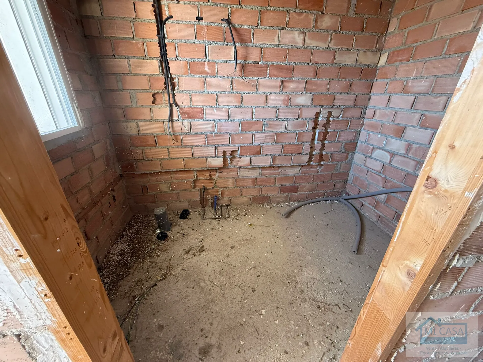 SE VENDE VIVIENDA IDEAL TERMINALA A TU GUSTO - foto 12 de 12 (Láchar)