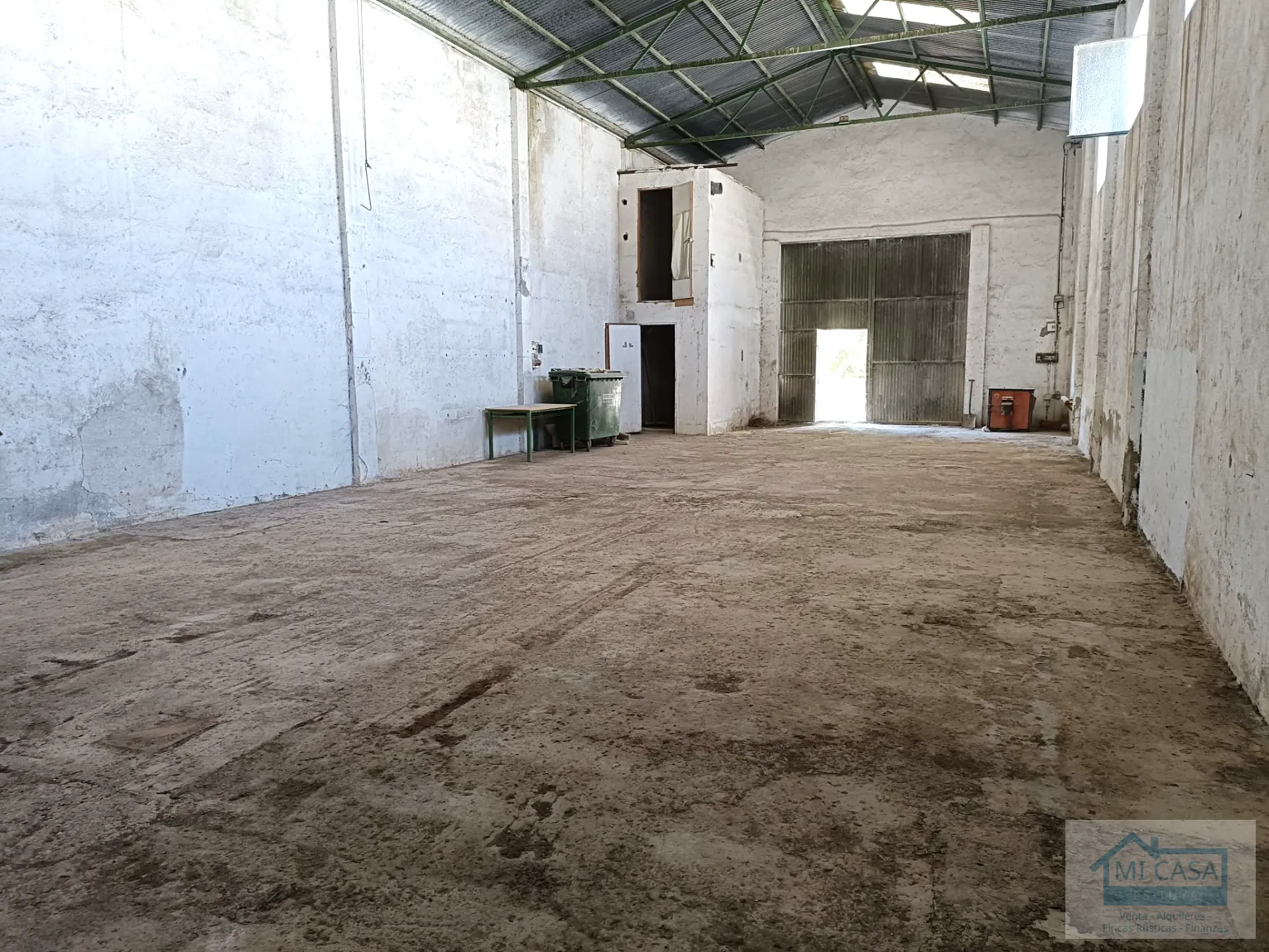 Nave agrícola a la venta en Santa Fe (Granada) - foto 2 de 4 (Santa Fe)