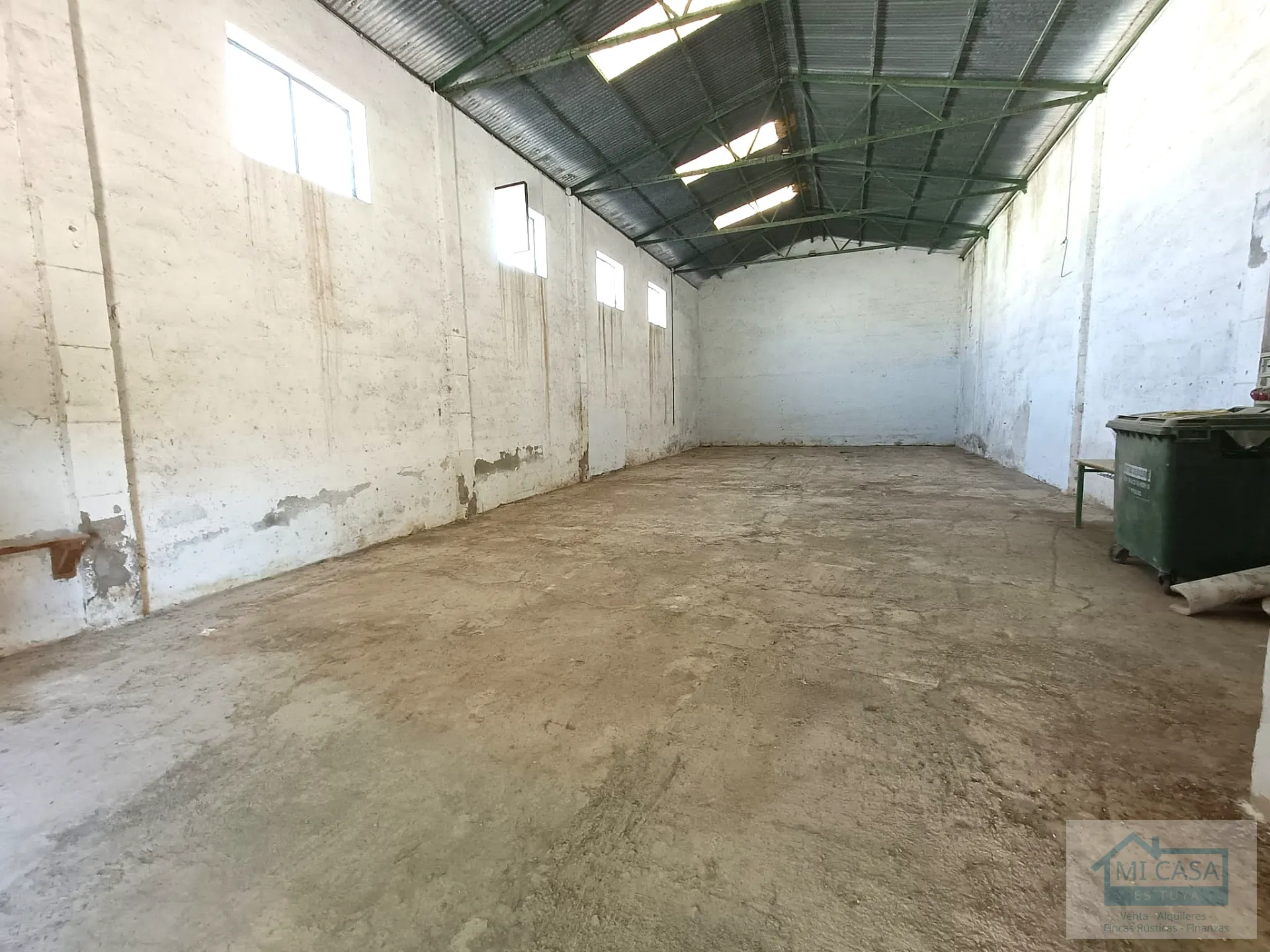 Nave agrícola a la venta en Santa Fe (Granada) - foto 3 de 4 (Santa Fe)
