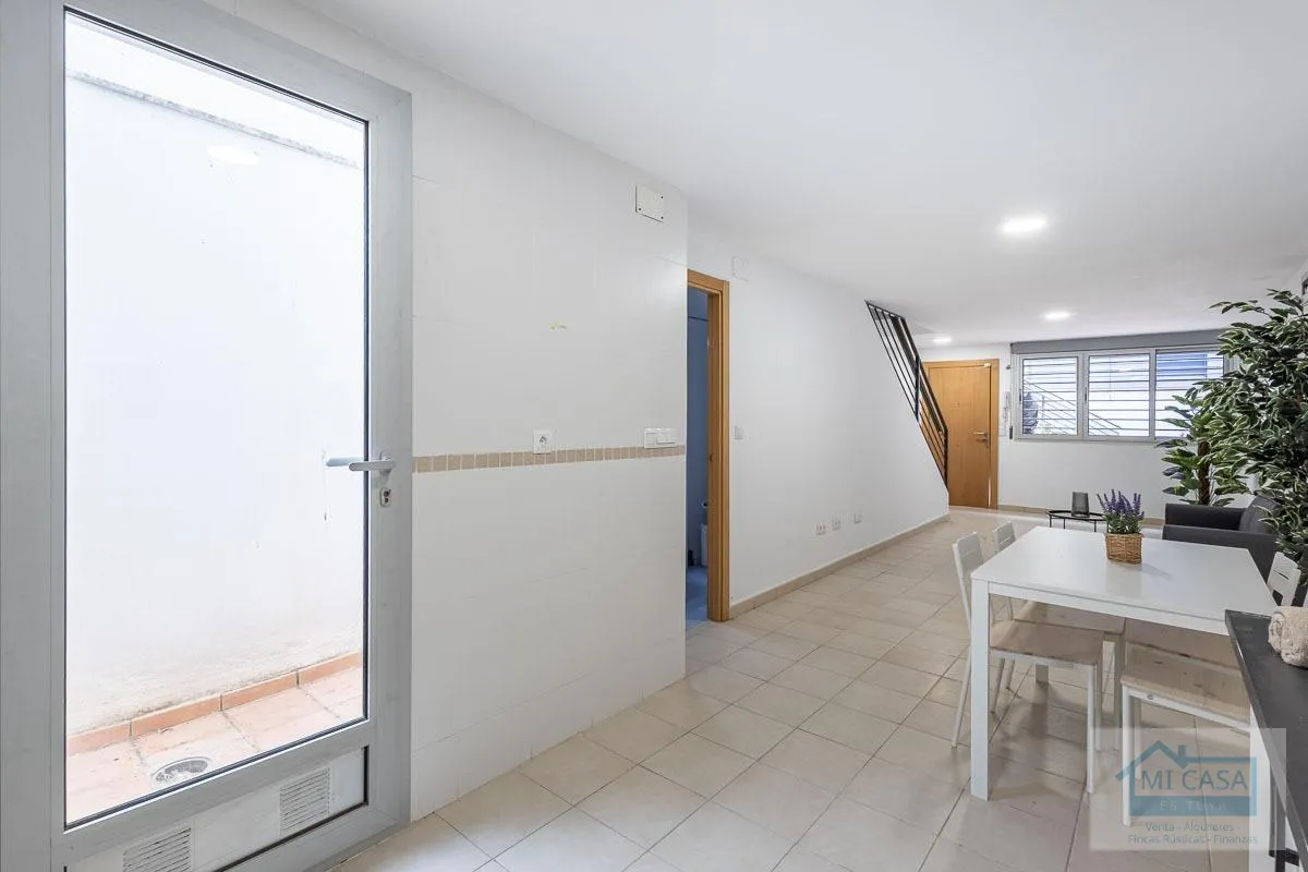 🏡 ¡PRECIOSO DÚPLEX EN VENTA EN LÁCHAR! - foto 1 de 12 (Láchar)