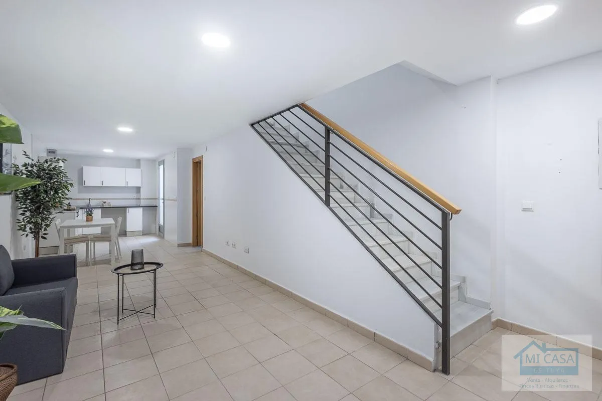 🏡 ¡PRECIOSO DÚPLEX EN VENTA EN LÁCHAR! - foto 11 de 12 (Láchar)