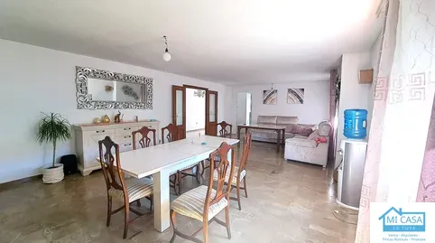 Casa o chalet en venta en Fuente Vaqueros, Granada - foto 2 de 5 (Fuente Vaqueros)