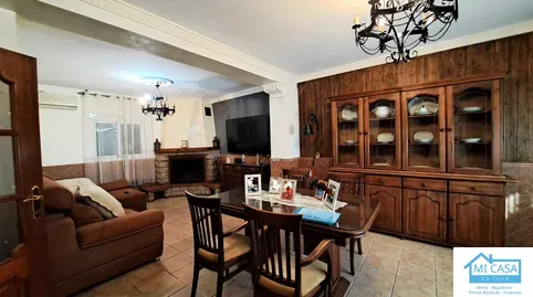 Casa adosada en venta en Avenida de Andalucía, 1, Fuente Vaqueros, Granada - foto 2 de 5 (Fuente Vaqueros)