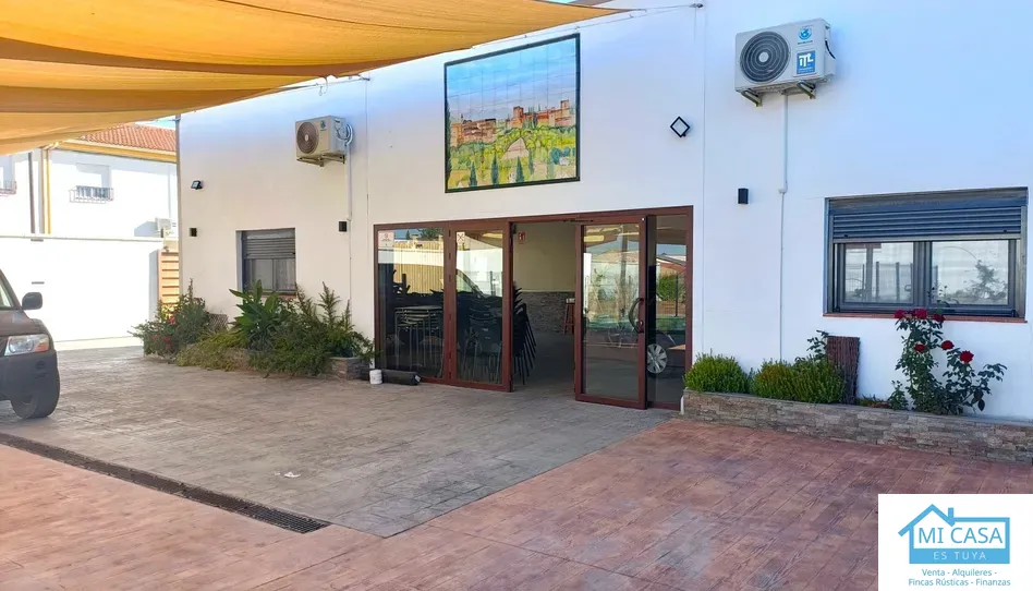 Local en venta en Avenida Andalucia de Tajarja, Chimeneas - foto 1 de 5 (Chimeneas)
