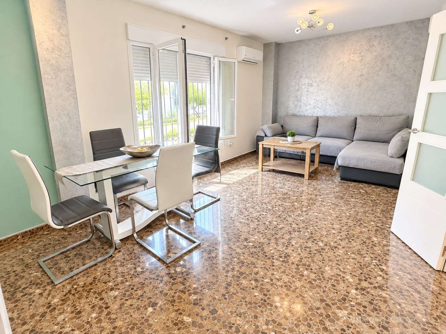 Casa a la venta en Atarfe - foto 1 de 12 (atarfe)