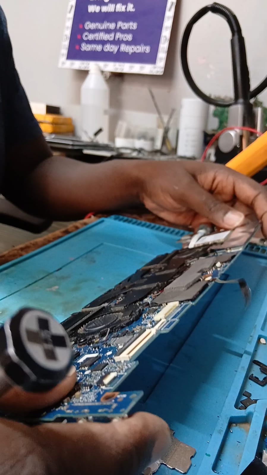 Motherboard microscopic inspection and micro-soldering workbench Watz Electronix