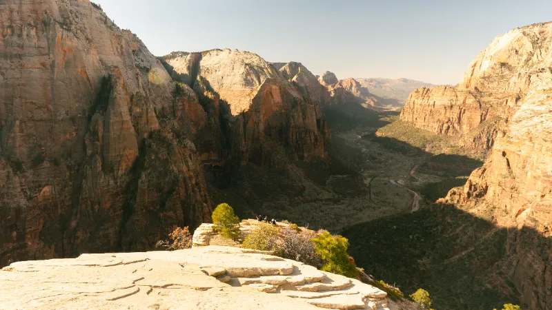 Sendero y vista panorámica de Angels Landing en Zion National Park